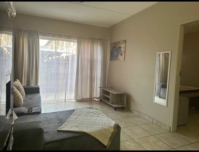 2 BEDROOM APARTMENT FOR SALE IN RUSTENBURG CENTRAL